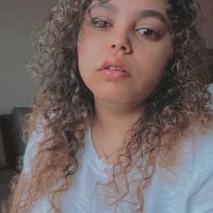 Meet your Posher, Yanitza